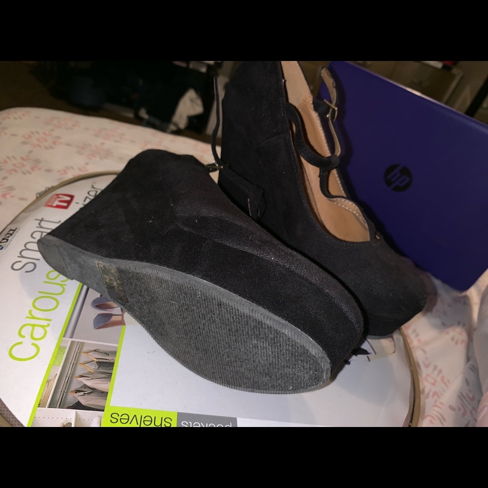 Wedges - Picture 1 of 3